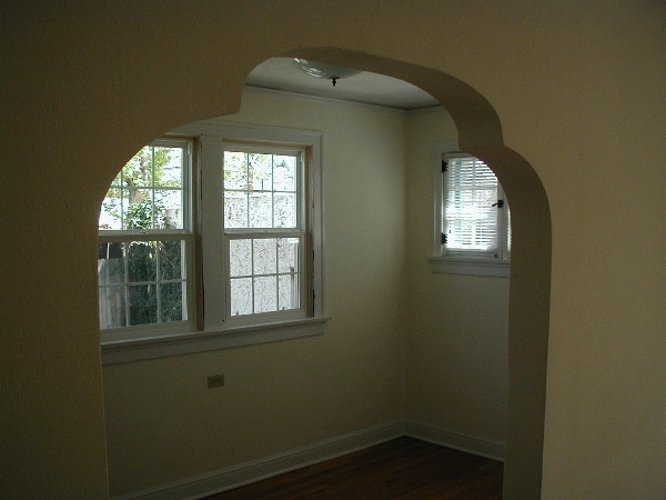 Building Photo - 366 S Lincoln St