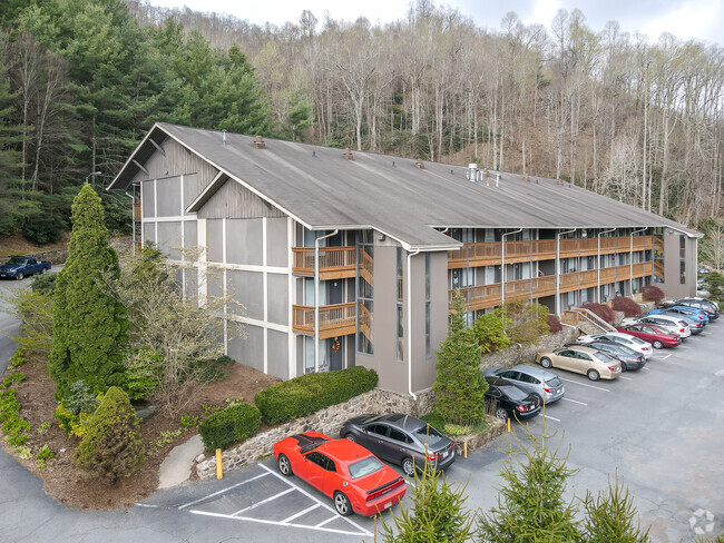 Building Photo - Studio West Apartments