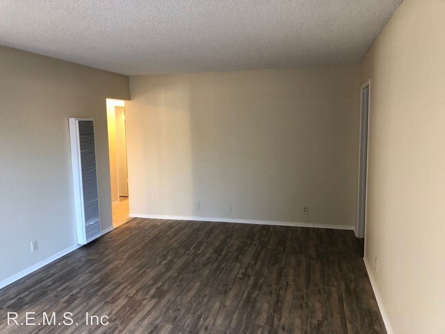 Foto del edificio - 1203 166th St