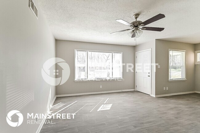 Foto del edificio - 3653 Elm Park Rd