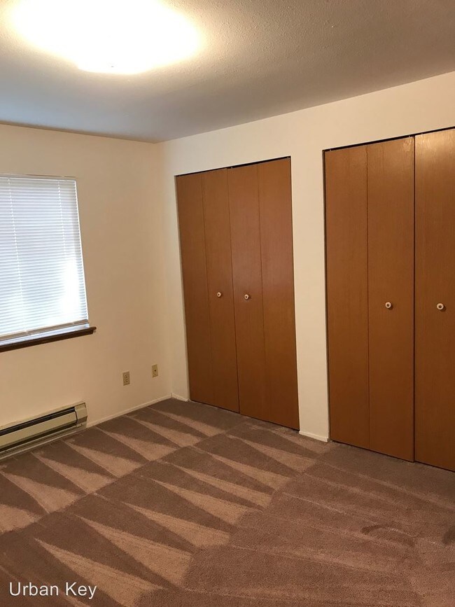 Foto del edificio - 1002 10th St NE