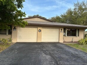 Building Photo - 1628 Palmland Dr