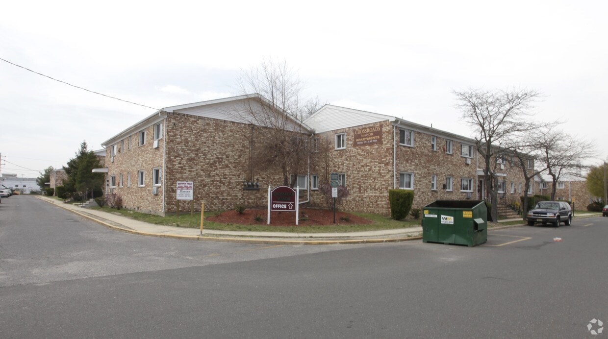 Crossroads Manor Apartments Apartments in Lakewood, NJ