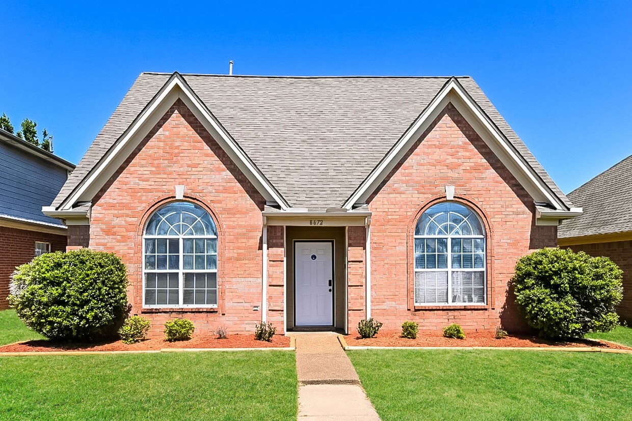 Foto principal - 8672 Overcup Oaks Dr