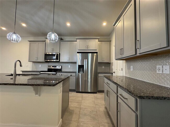 Foto del edificio - 8936 Matriarca Aly