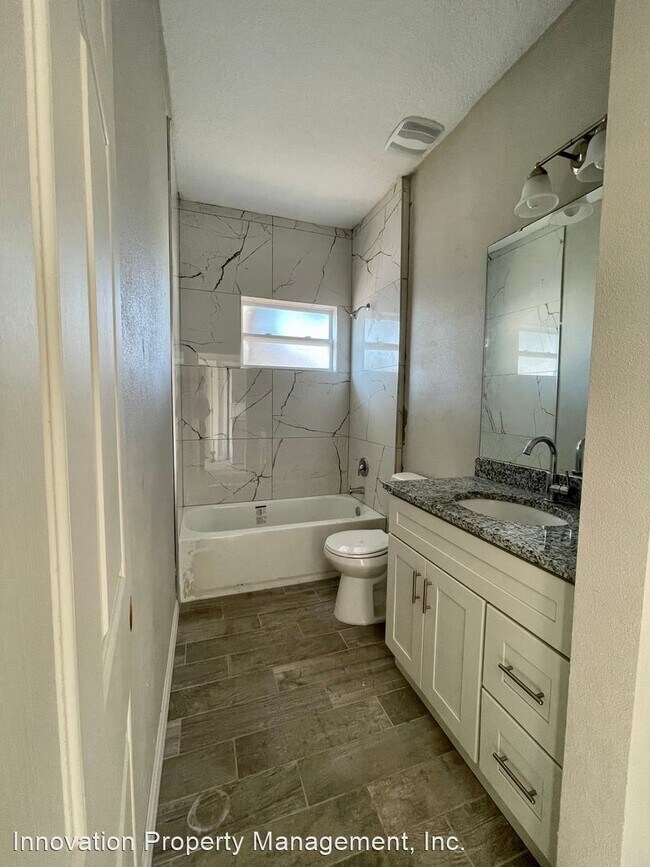 Foto del edificio - 3 br, 2 bath House - 801 Squirrel Court