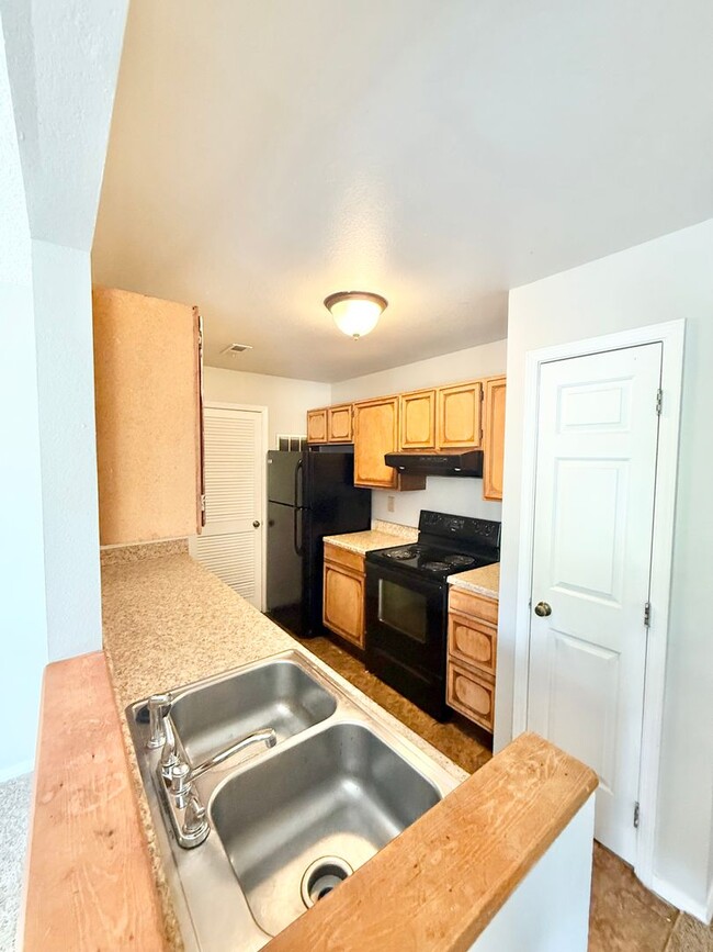 Foto del edificio - Move in ready 2 bedroom on Tampico