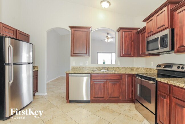 Foto del edificio - 1491 S 171st Ln