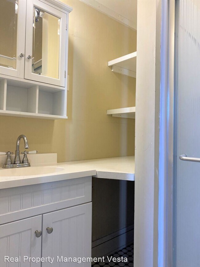 Foto del edificio - 1 br, 1 bath House - 306 College Street