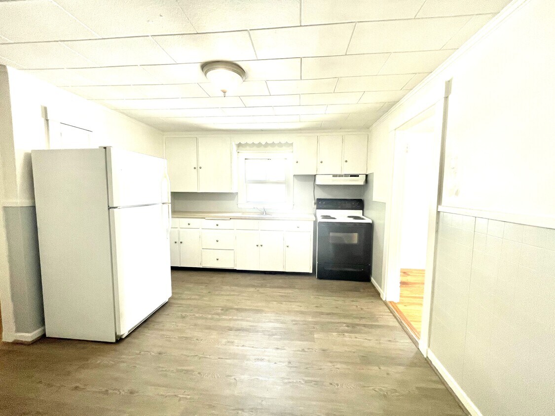 138 Northern Ave Unit 2, Augusta, ME 04330 Apartments in Augusta, ME