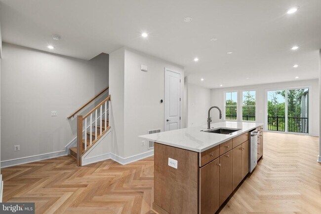 Foto del edificio - 42106 Picasso Sq