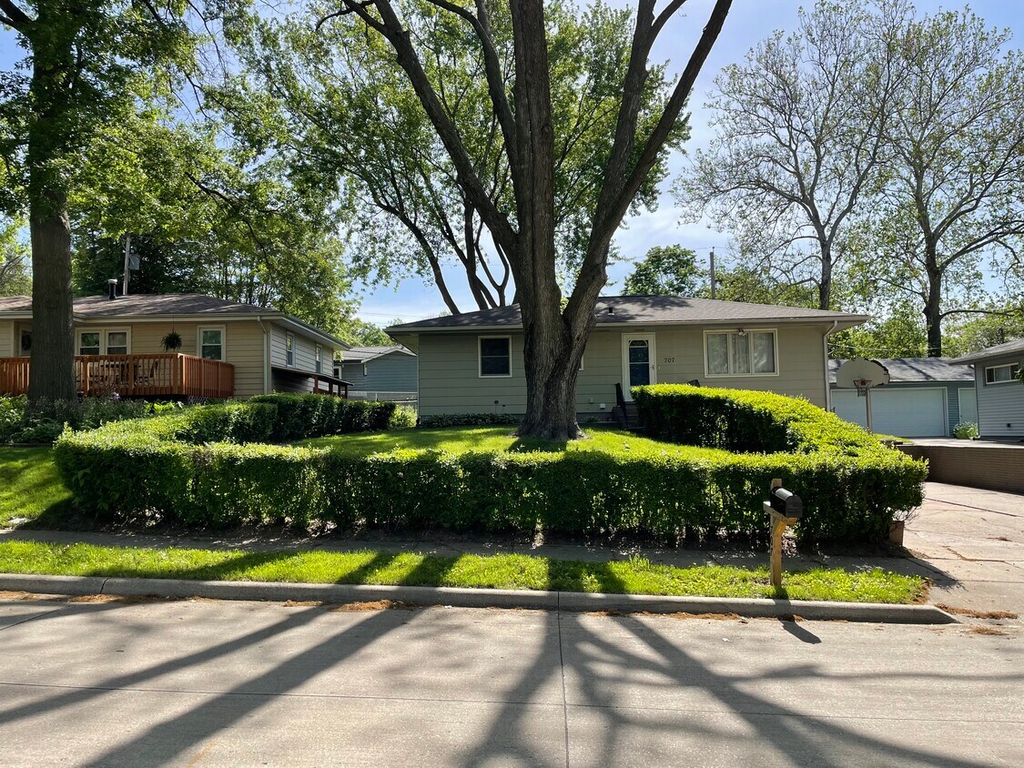 Foto principal - 707-713 13th Ave