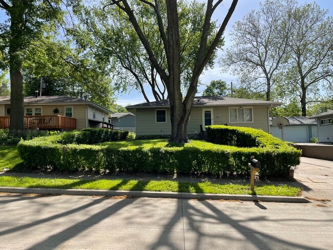 Photo - 707-713 13th Ave House