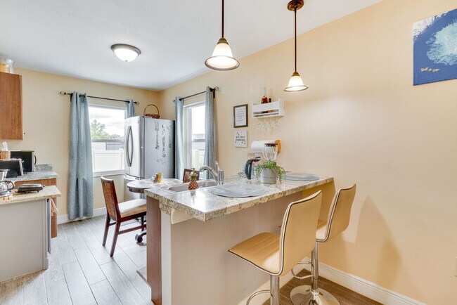 Foto del edificio - 7232 Lazy Hill Dr