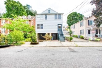 Building Photo - 26 N Eckar St