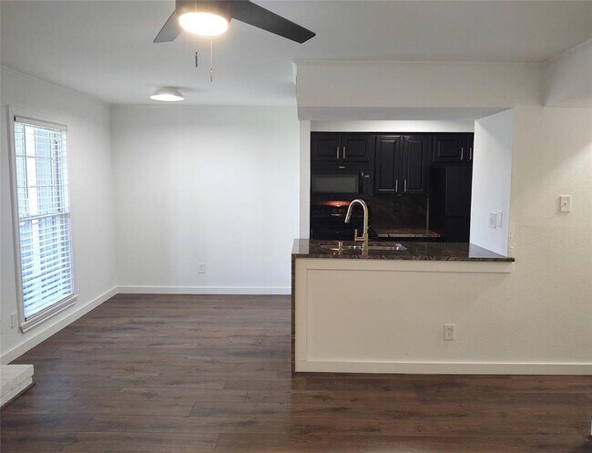 Building Photo - 18519 Egret Bay Blvd