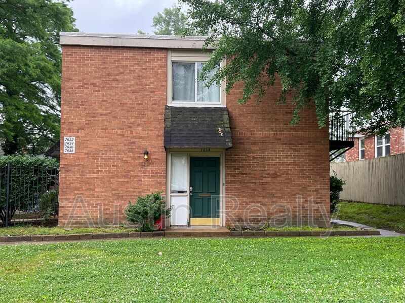 Foto principal - 7638 Dale Ave
