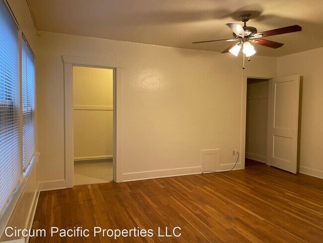 Building Photo - Studio, 1 bath Apartment - 2737 NW Upshur ...