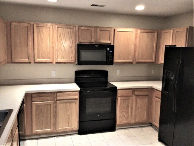 Building Photo - 9 Longleaf Court