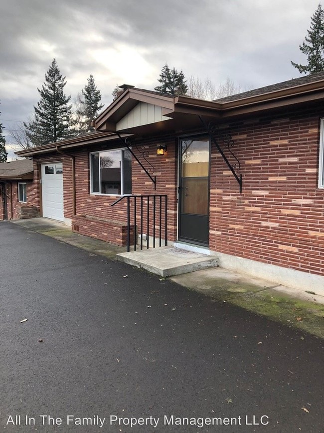 Building Photo - 313 Warner Milne Rd