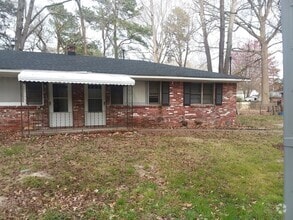 Building Photo - 2108 Rokeby Ave