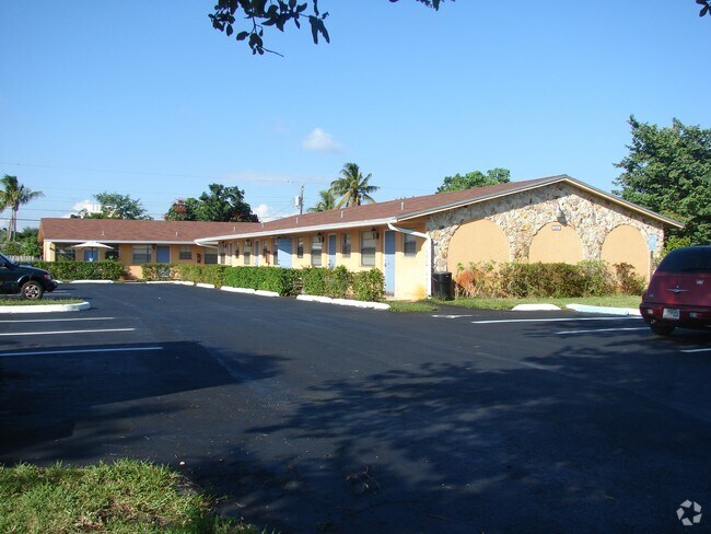 Building Photo - Cano Apartments