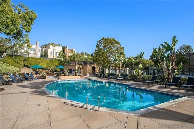 Foto del edificio - 3 Bed / 2.5 Bath Single Family Home!! Avai...