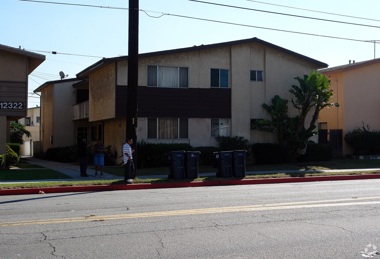 Building Photo - 12326 Inglewood Ave