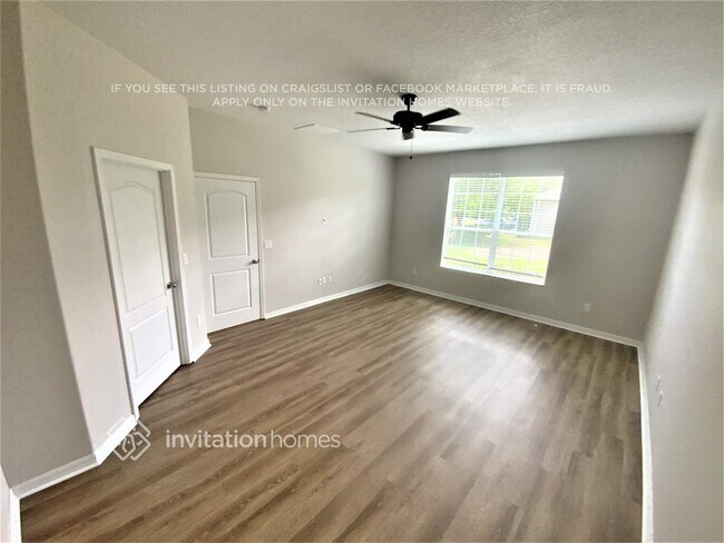 Foto del edificio - 6830 Little Blue Ln