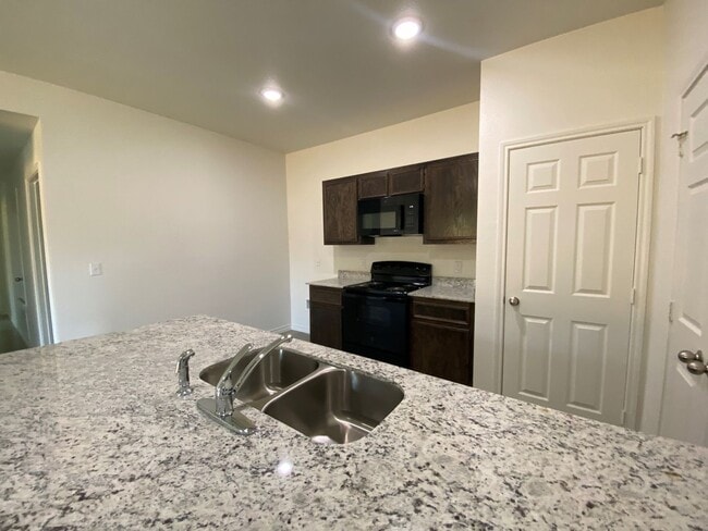 Foto del edificio - 2306 Alterman Dr