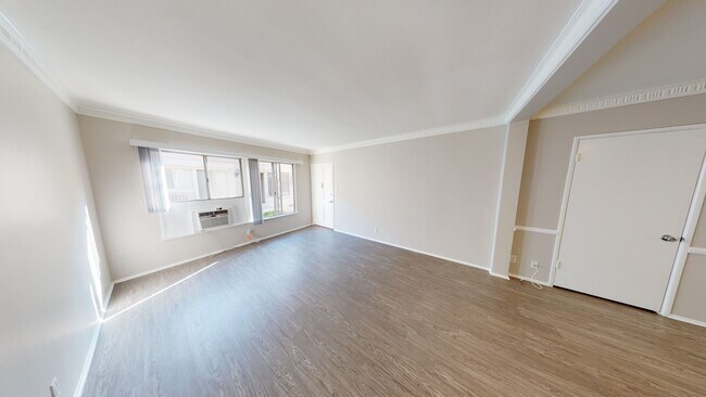 Building Photo - 5315 Whitsett Ave