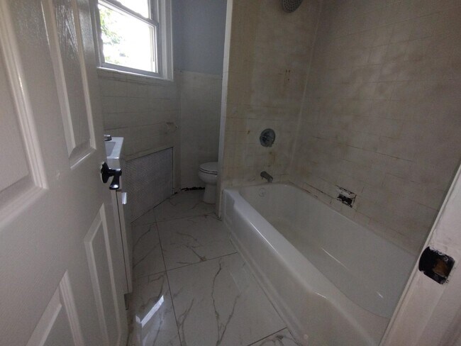 Foto del edificio - 542 West Side Ave