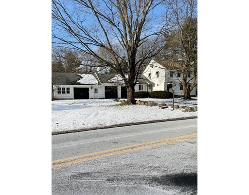 Foto principal - 23 Blanchard St
