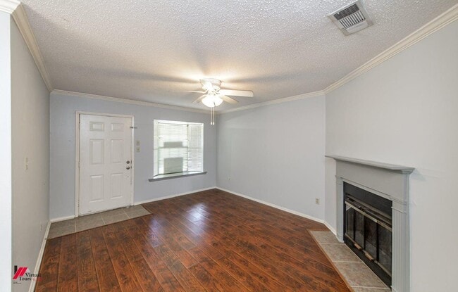 Building Photo - 3636 Greenacres Place Dr