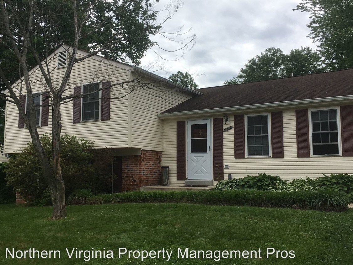 Primary Photo - 9219 Claytonia Ln