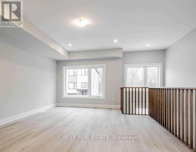 Photo du bâtiment - 1489 Purchase Pl