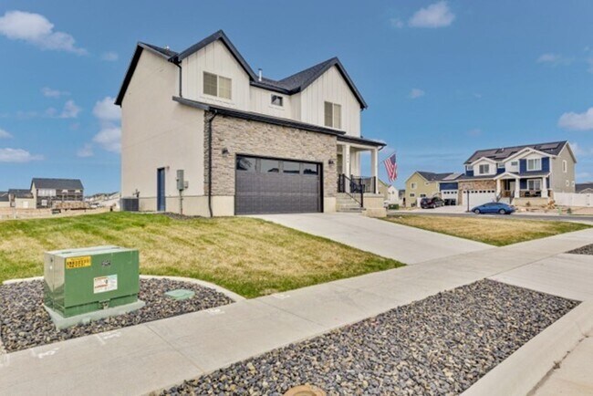 Foto del edificio - Beautifully Updated Home in Prime Syracuse Location