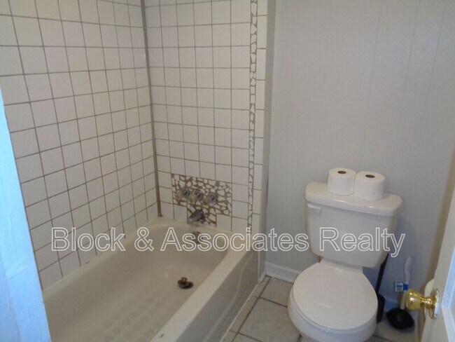 Foto del edificio - 405 Dobson St