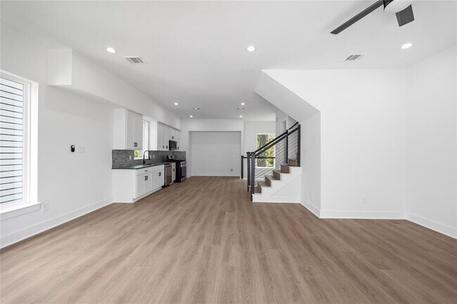 Foto del edificio - 1046 Marjorie St