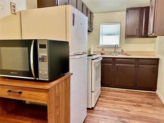 Foto del edificio - 4178 County Rd 348