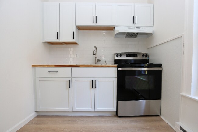 Building Photo - 26 South St