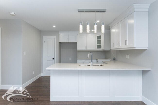 Building Photo - 30 Bordeaux Pl