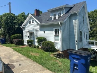Building Photo - 230 N Sunset Dr