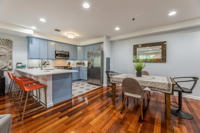 Foto del edificio - 650 2nd St