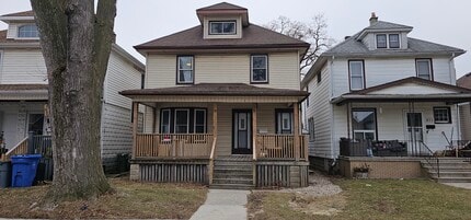Building Photo - 877 Marion Av