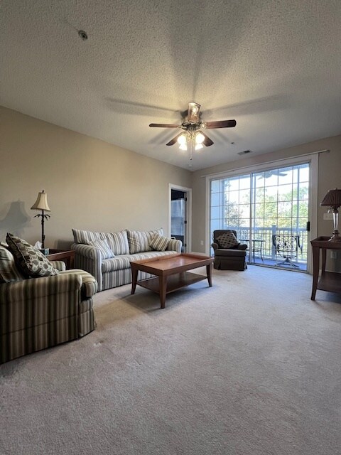 Building Photo - 2241 Waterview Dr