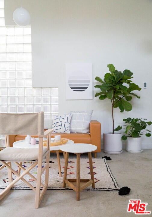 Foto del edificio - 2228 1/2 Echo Park Ave