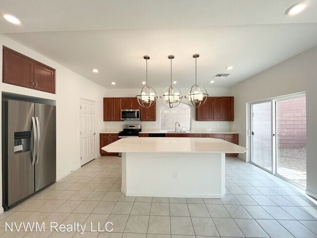 Foto del edificio - 4 br, 2.5 bath House - 7771 Westwind Rd