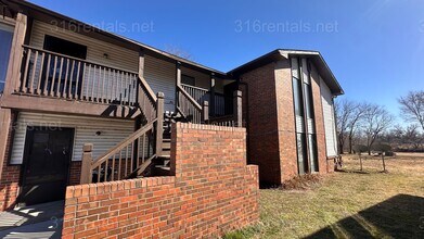 Building Photo - 355 E Marion Ct