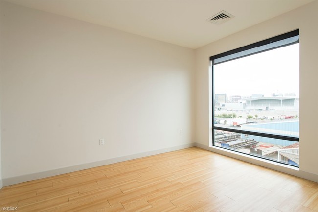 Foto del edificio - 320 D St